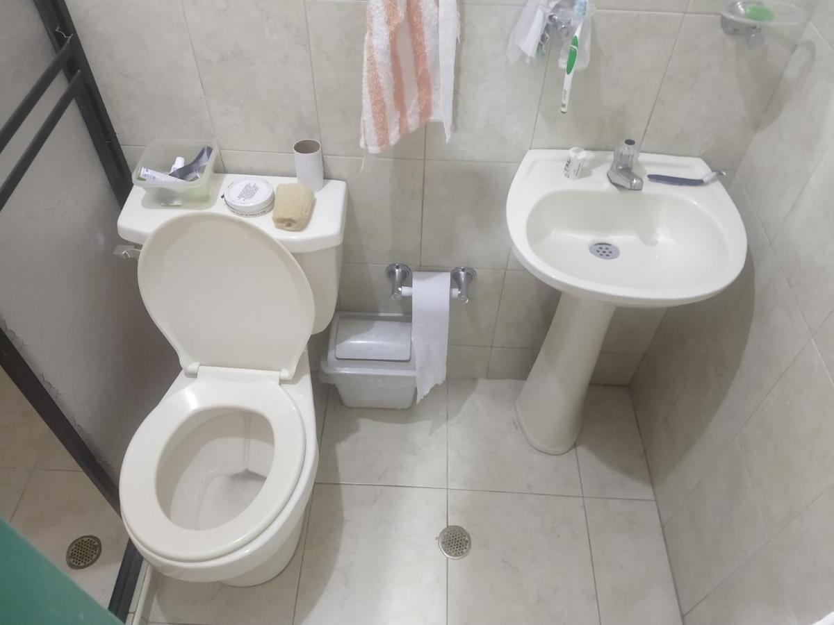 Habita Estudios Laureles Медельин Экстерьер фото