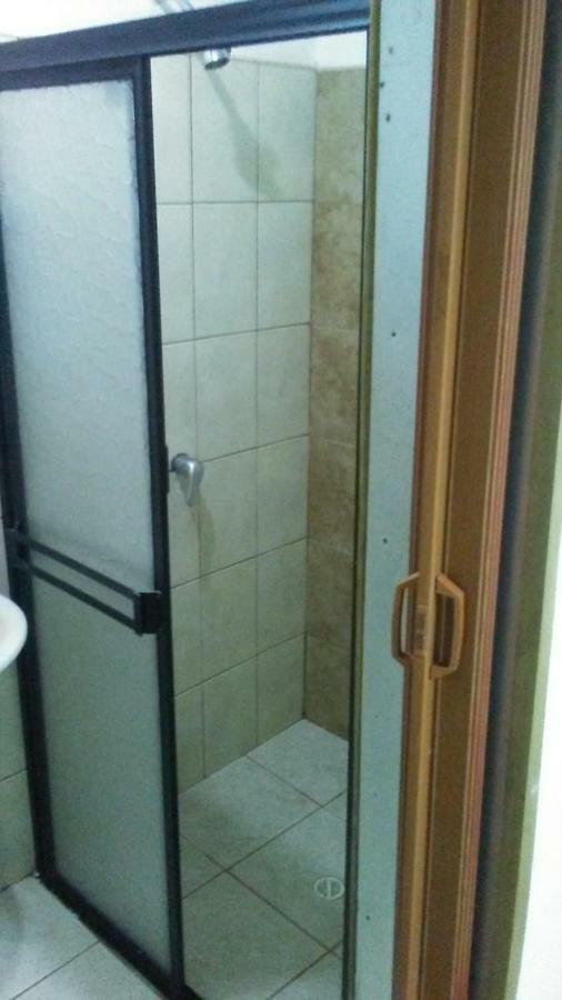 Habita Estudios Laureles Медельин Экстерьер фото