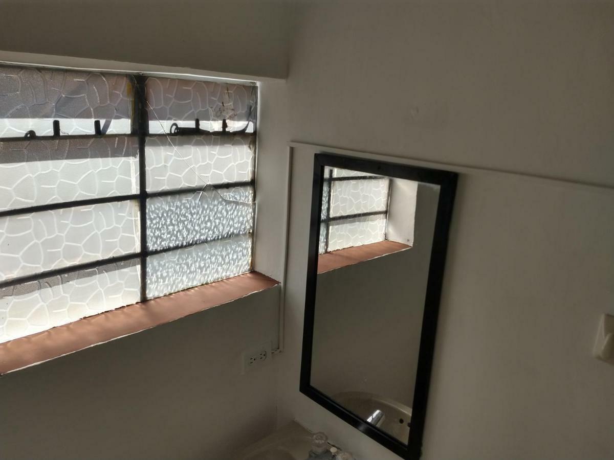 Habita Estudios Laureles Медельин Экстерьер фото